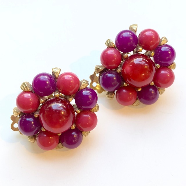 VINTAGE 50's purple beads earrings
