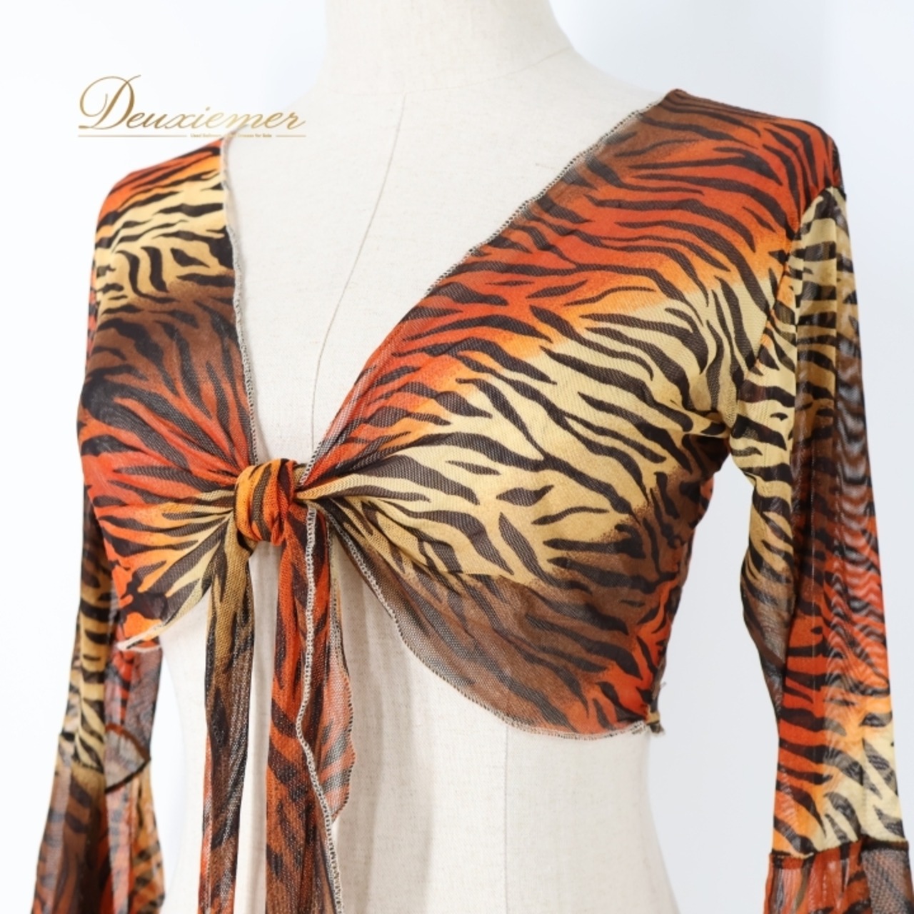 ベリーダンス 衣装 チョリ トップス ブラック系 クイーン Queen エジプト製 ゼブラ柄 模様 練習 レッスン 伸縮 ストレッチ 黒 橙 茶 派手 イベント ステージ かっこいい 華やか ブラウス 羽織り オレンジ系 ブラウン系