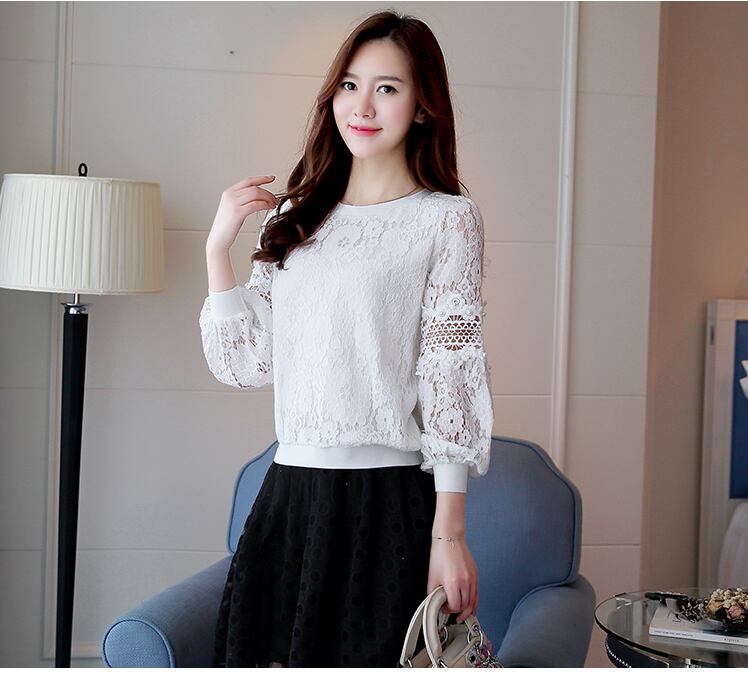 レースボトリングシャツ トップス Tシャツ シャツ プルオーバー 袖あり 長袖 ラウンドネック スリム 細身 ストレート レース 大人可愛い カジュアル 大人 上品 おしゃれ お洒落 レトロ 大人女子 ラブリー ガーリー エレガント 無地 春 レディース 女性用 デート お出かけ 女子会 お泊まり 休日 イベント 普段使い 韓国 ファッション コーデ スタイル サイズ S M L XL 2XL 白 ホワイト 黒 ブラック ピンク