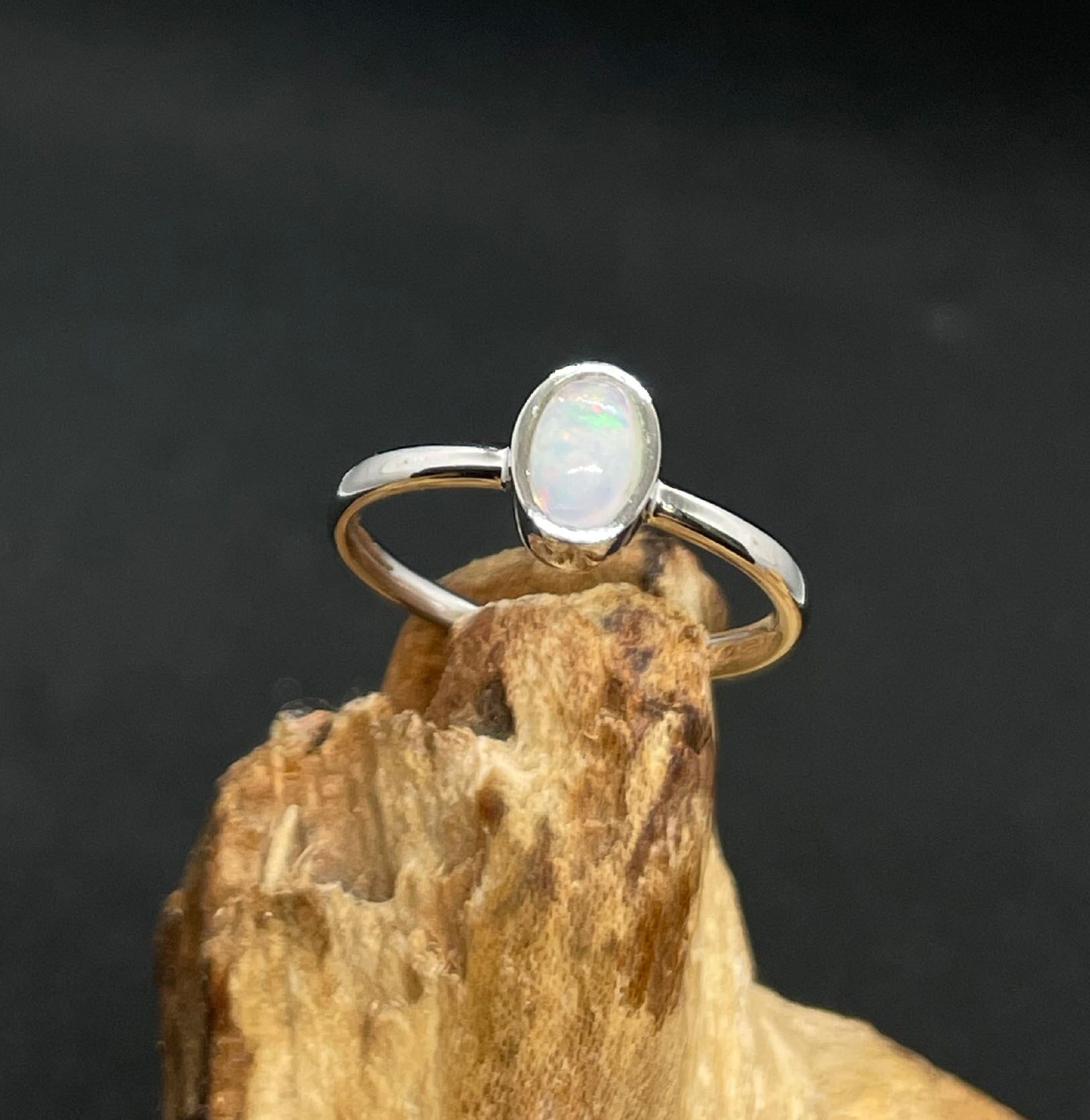 オパールの手作りシルバーリング オパール インド製シルバーリング | aitabaar