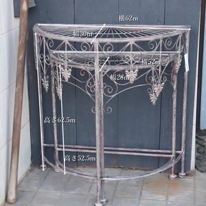 フラワースタンド　ハーフサークルS　狭いところにも置ける台