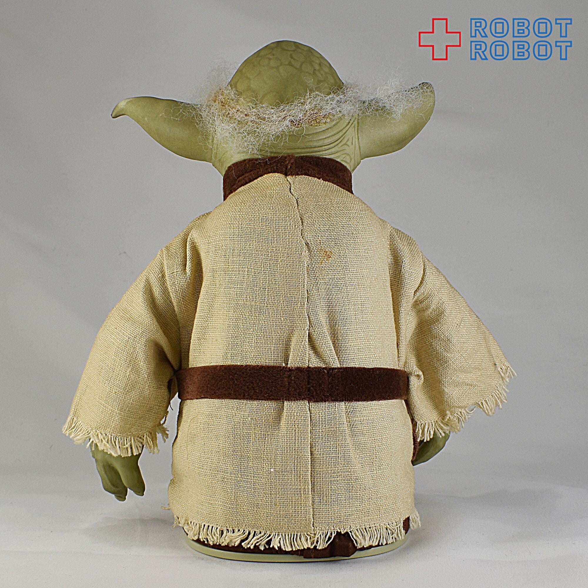 スター・ウォーズ インタラクティブ・ヨーダ 動作品 | ROBOTROBOT