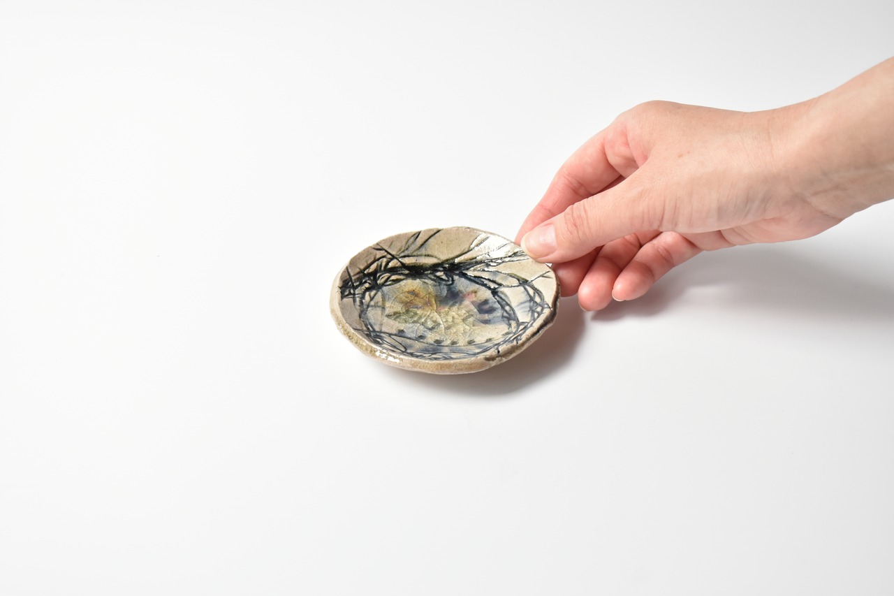 小代瑞穂窯 / 福田るい : ボタ ちぎり皿 ③