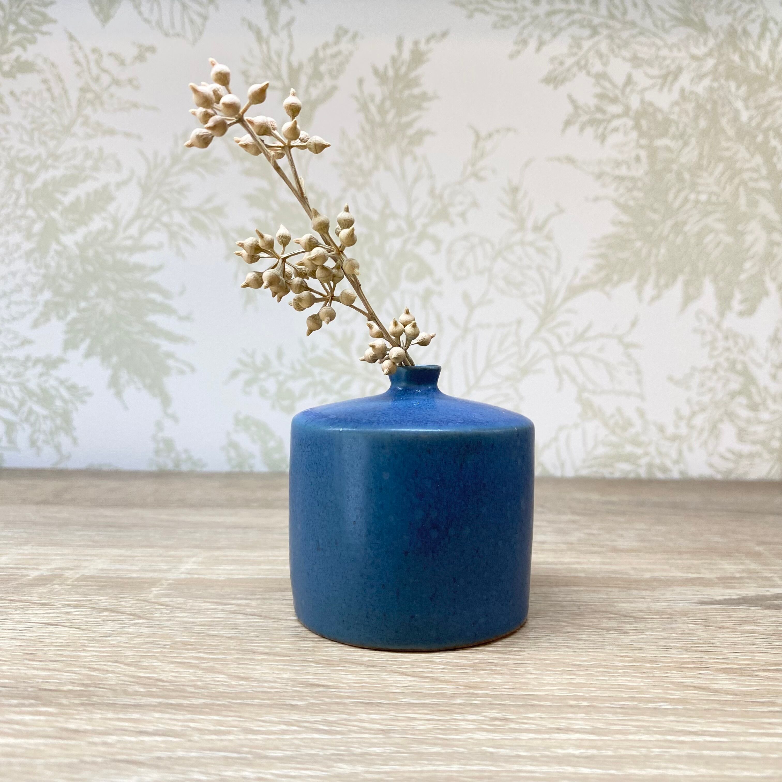 凛と佇む 一輪挿し／ブルー | 自分にやさしくなれるお店 amairo