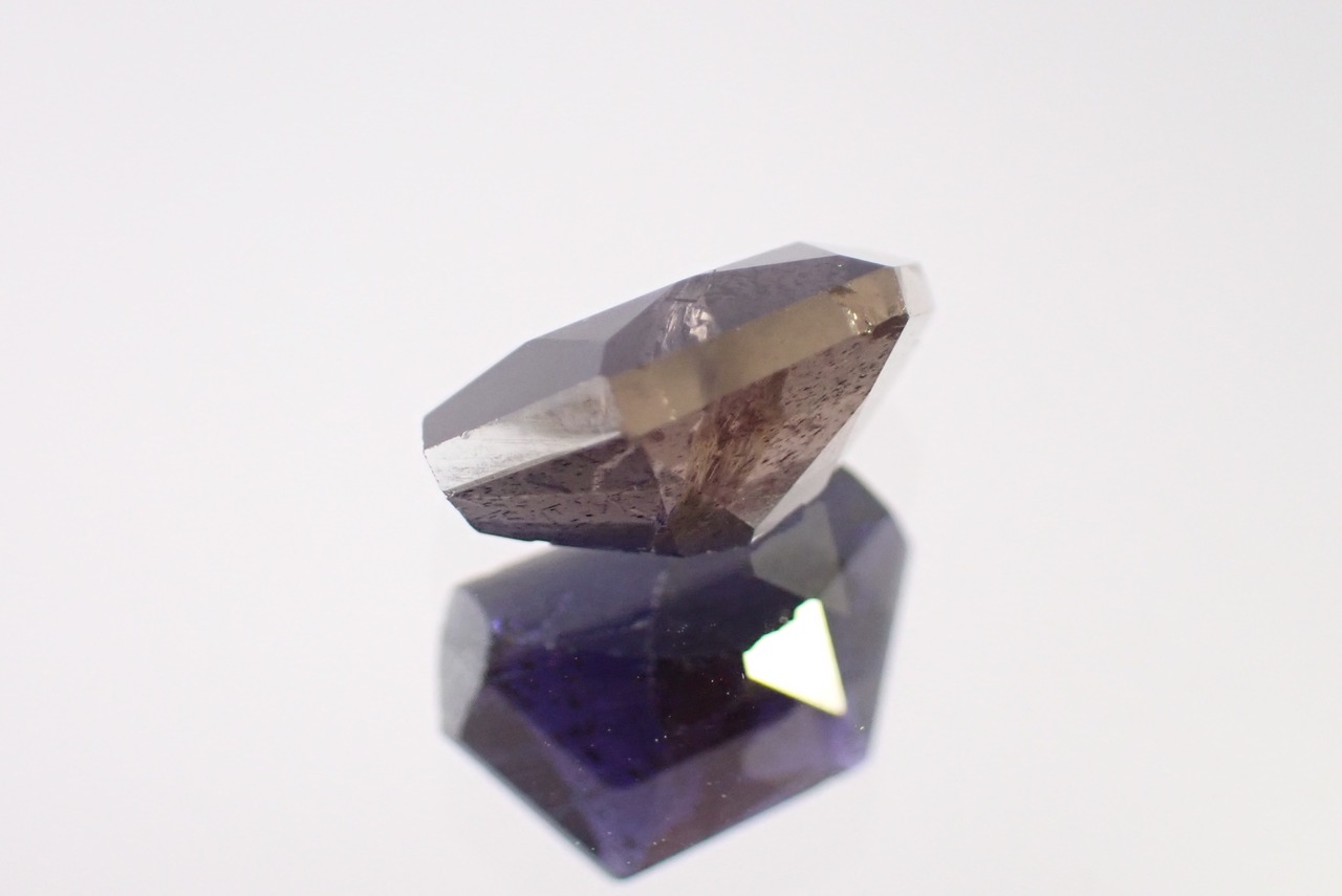 アイオライトサンストーン　2.68ct　[C11-727]