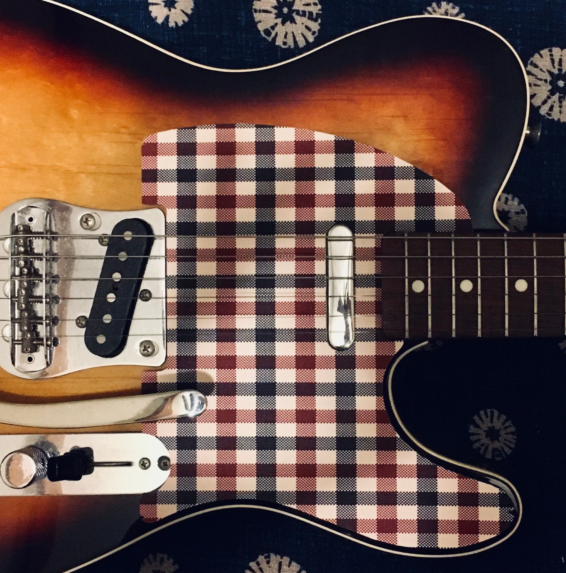 WEBSHOPクリアランスセール》Fender ⁄ Standard Telecaster Laurel 