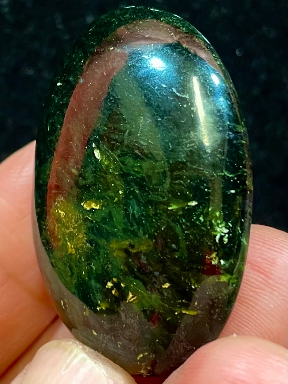 体内のエネルギーを浄化し幸運を得る/黒翡翠・他/パワーストーンブレスレット 体内のエネルギーを浄化し幸運を得る/黒翡翠・他/パワーストーン