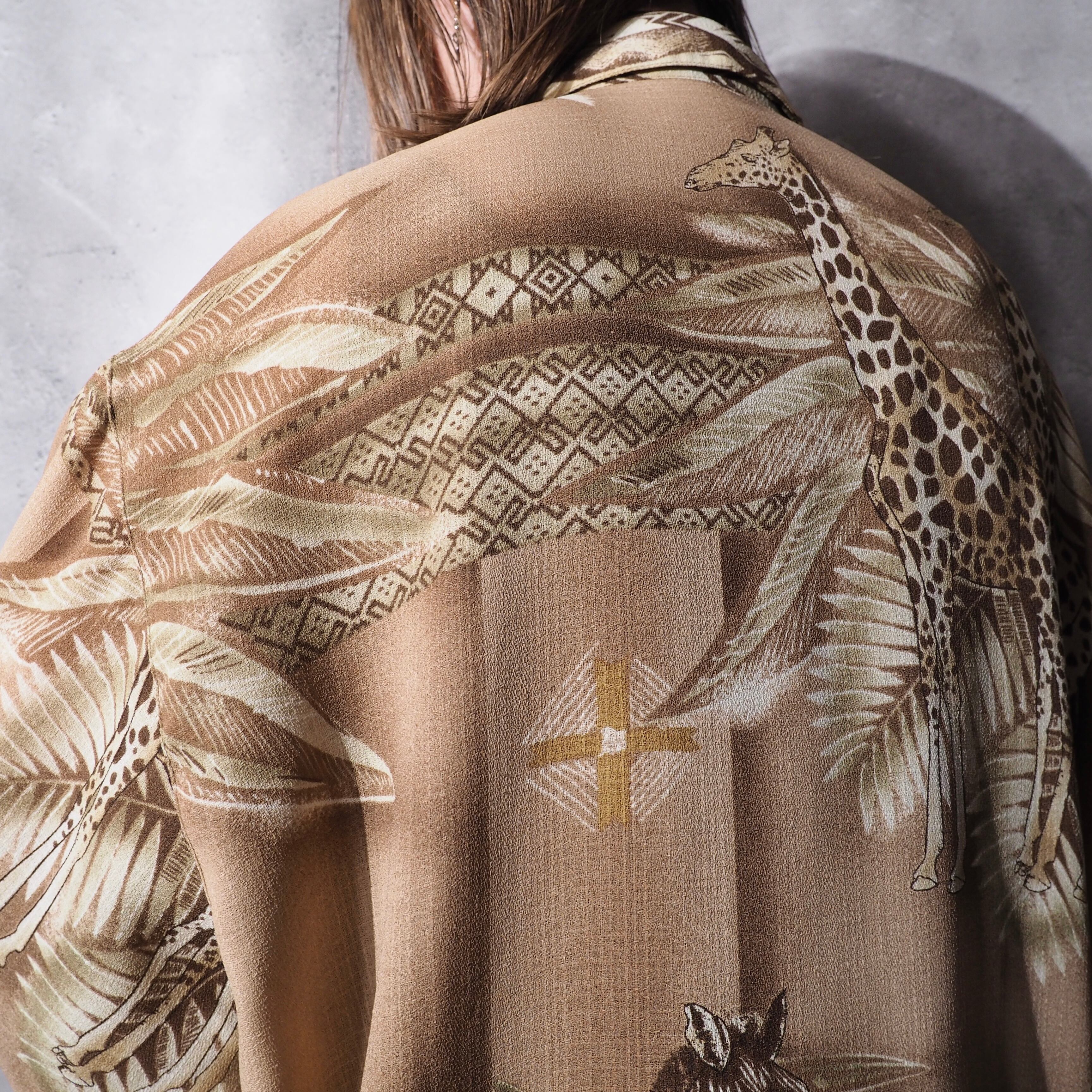 1990s African Sepia animal full pattern Design vintage Drape loose shirt