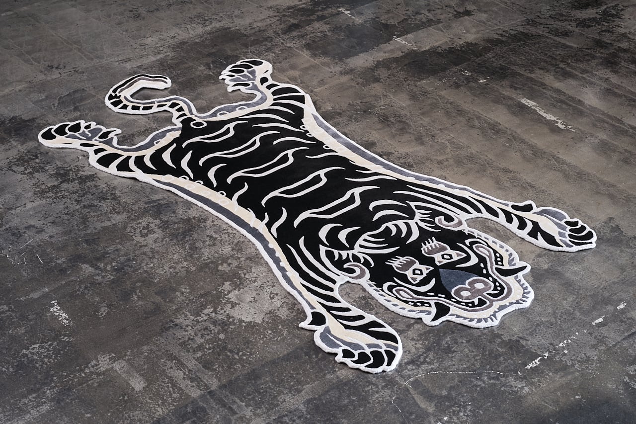 Tibetan Tiger Rug 《Lサイズ•シルク•オリジナル1•モノクロ222