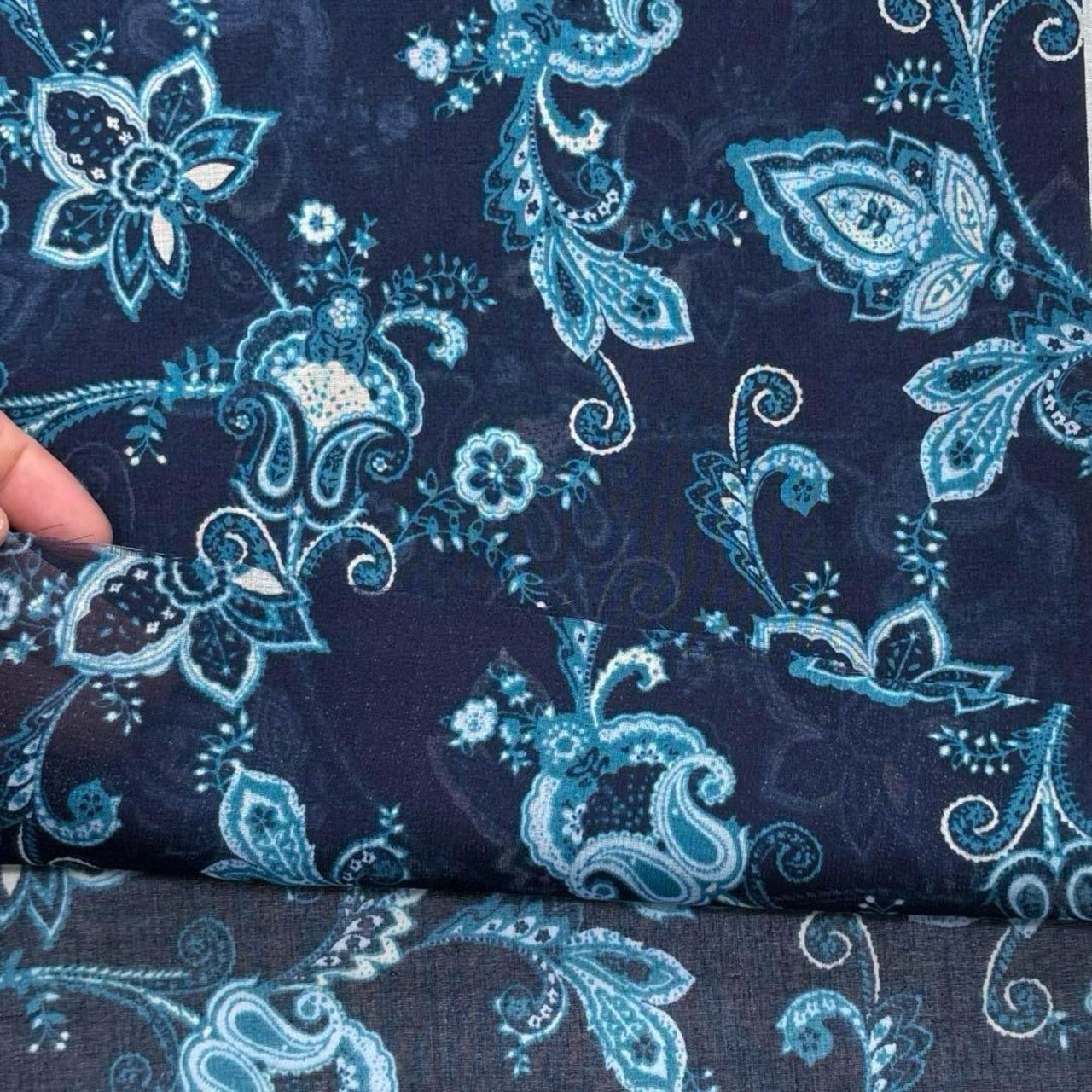 Cdr551◆1m◆SM◆綿 100%ボイル生地◆ペイズリーフラワー