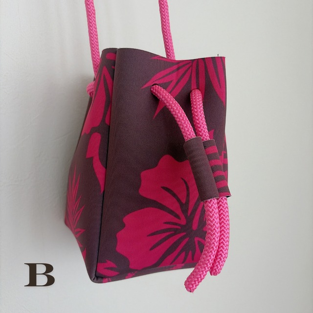 THE BUCKET POUCH BAG / Las Olitas  Hawaii