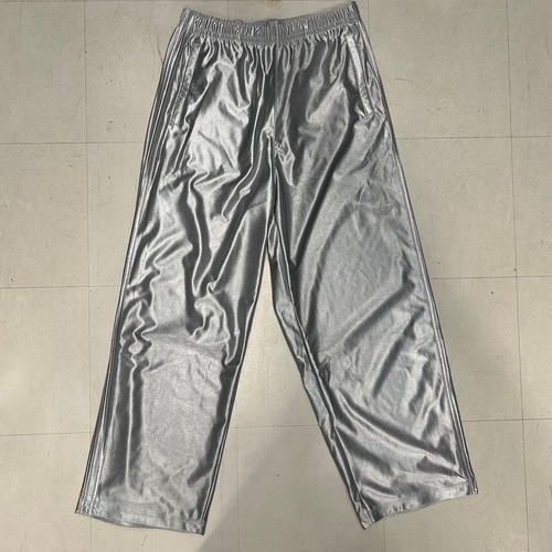 adidas originals アディダスオリジナルス OVERSIZED FIRE BIRD TRACK PANTS トラックパンツ IT7512 シルバー size:44 【中目黒A06】