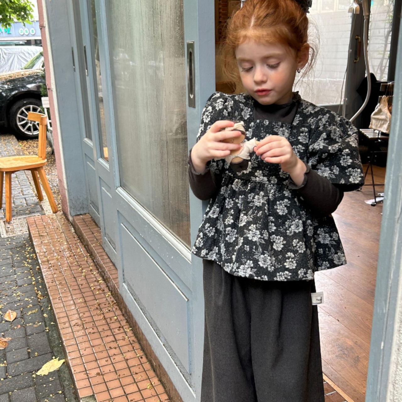 秋フレンチレトロ花柄ブラウス