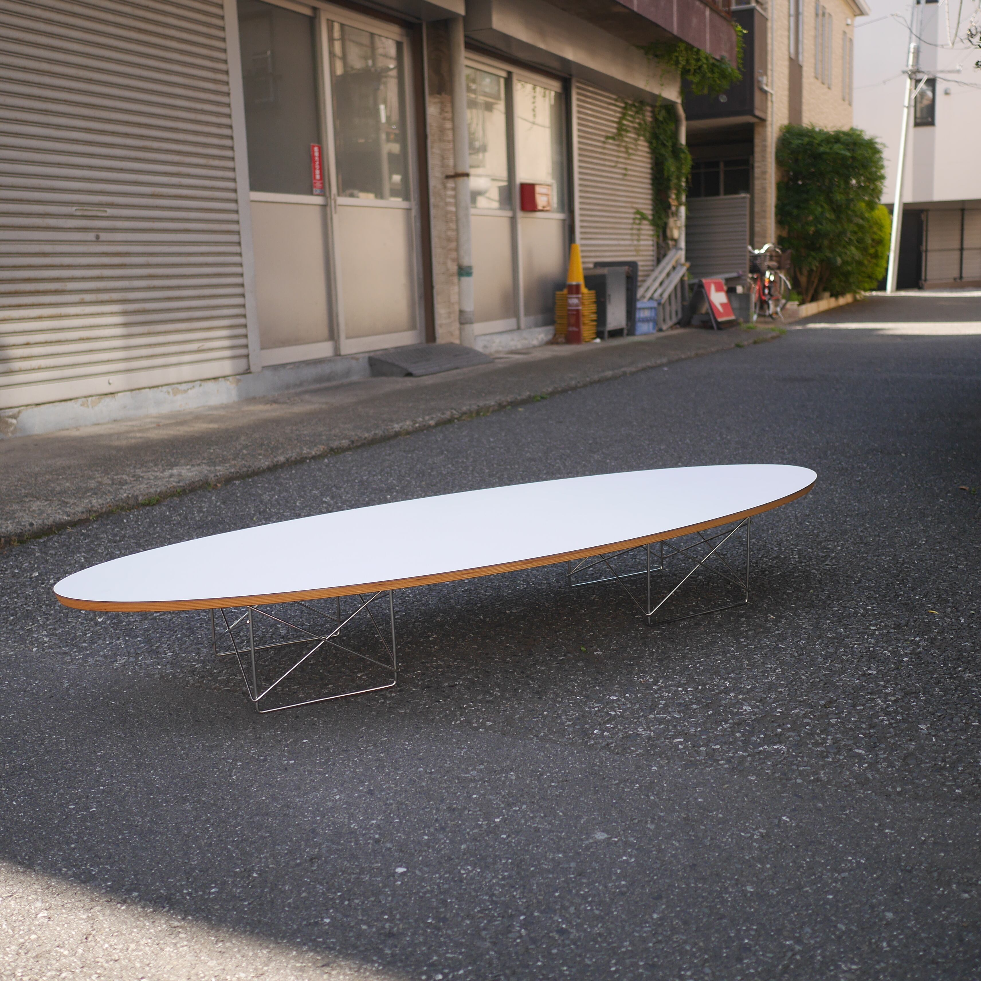 Elliptical table リプロダクト | トリノス-torinoth- | 新宿区神楽坂