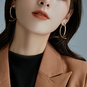 韓国風ファッション　ピアス　Pierce