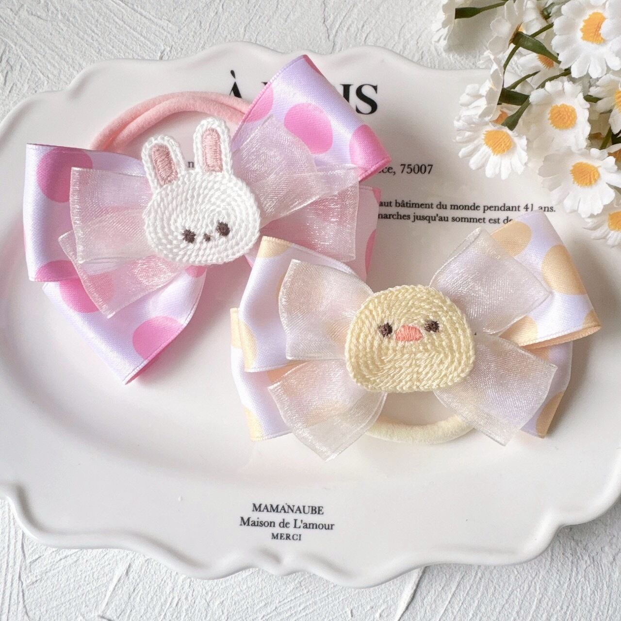 ひよことうさぎのドットリボンヘアバンド（後ろ支え付き）