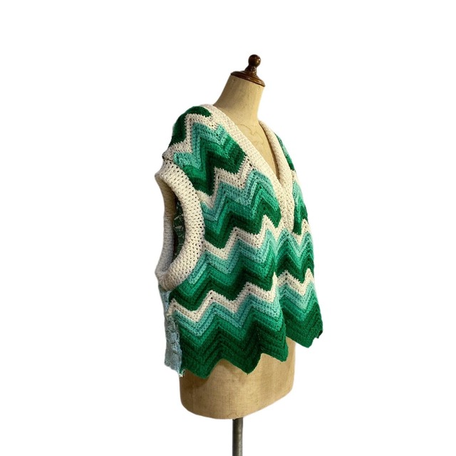 Rebuild crochet V-neck vest green