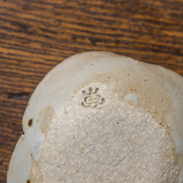 白釉 花形小鉢／阿部 恵里