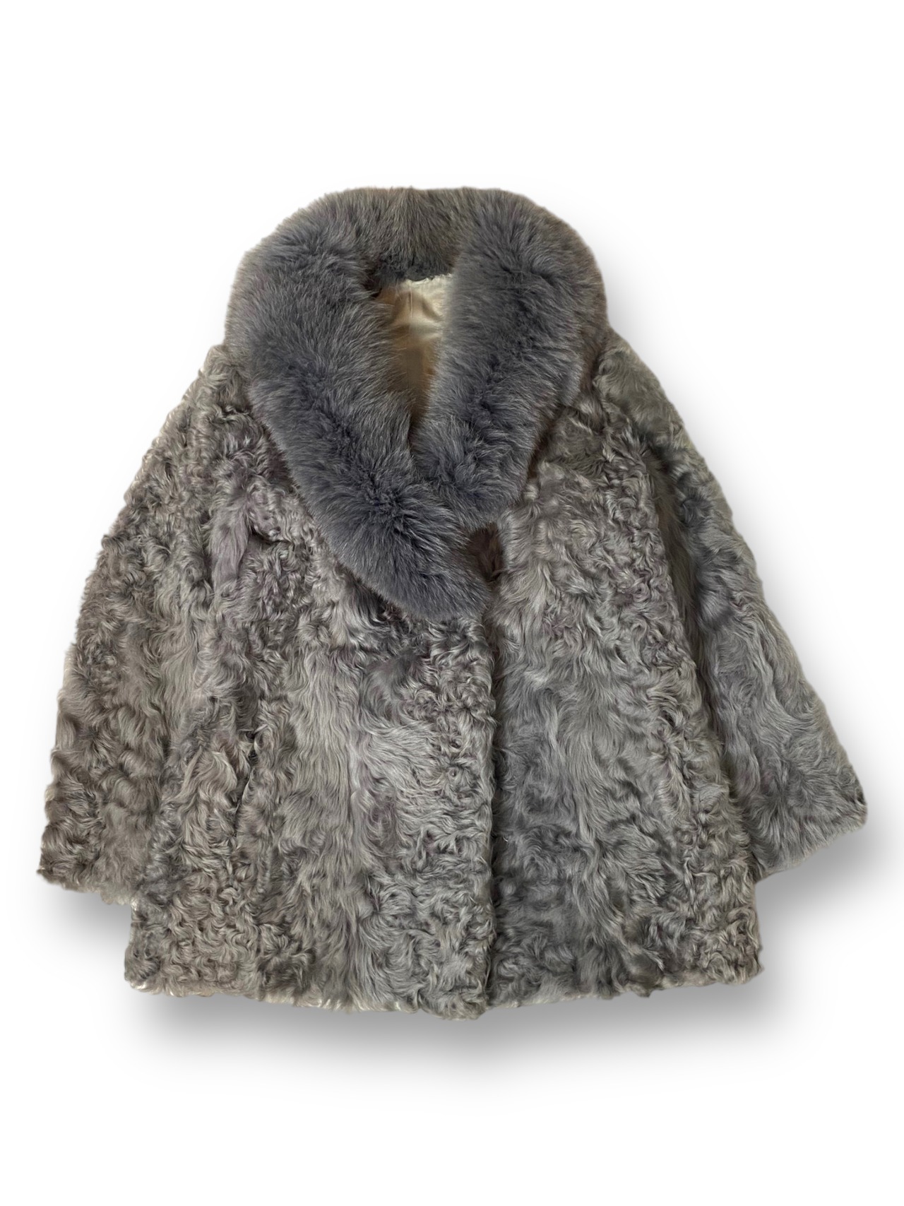 Volume shawl fur coat