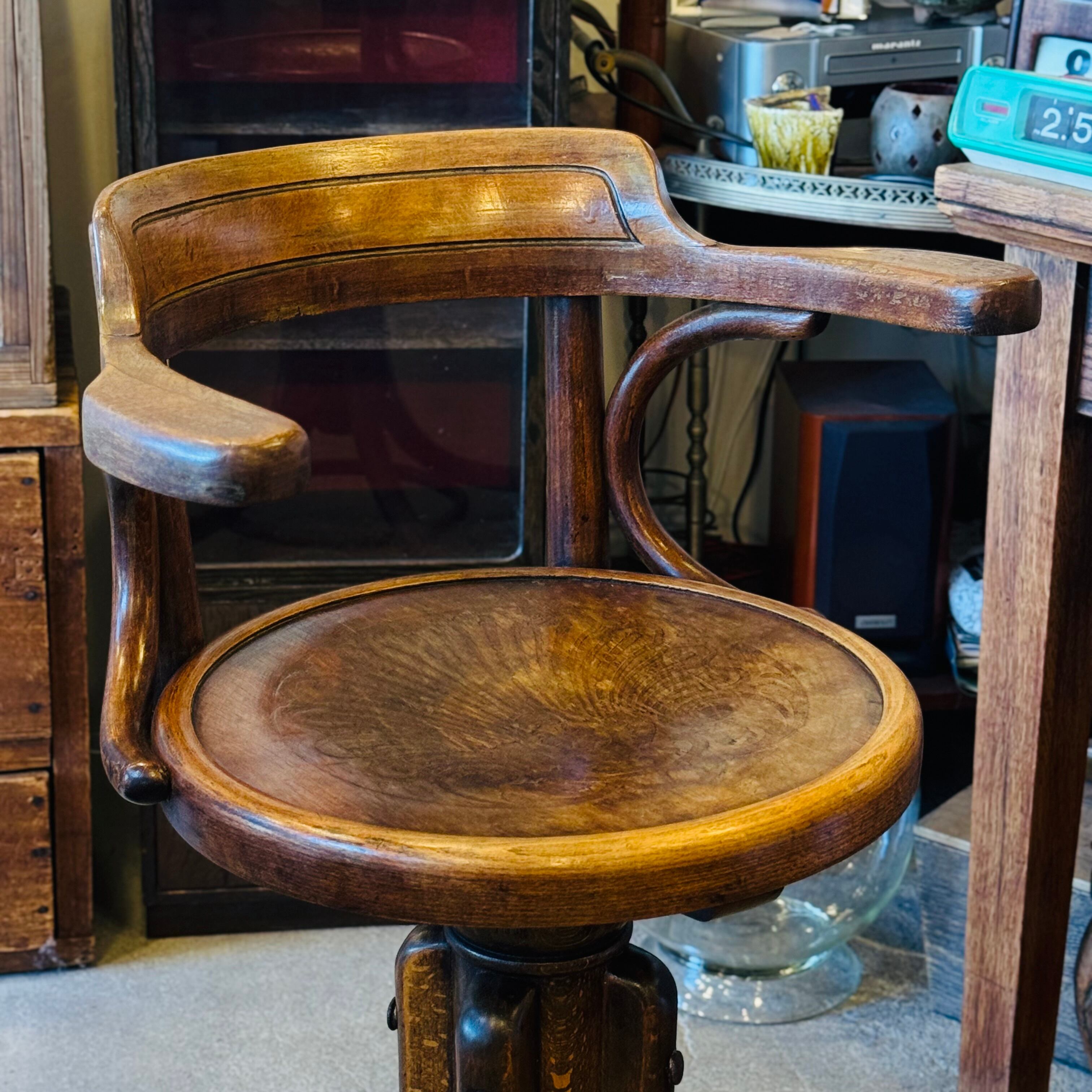 1920s Fischel 昇降式ベントウッドハイチェア | Select&Vintage pyt 1920s Fischel 昇降式ベントウッドハイチェア | Select&Vintage pyt