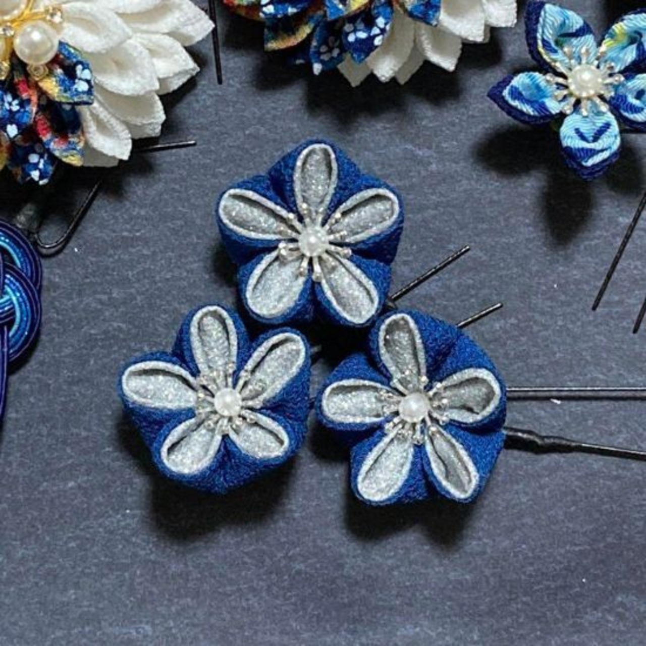 青白の華雅(はなみやび)|つまみ細工と水引の髪飾りセット 成人式・卒業式・振袖・袴に(S028)・画像3