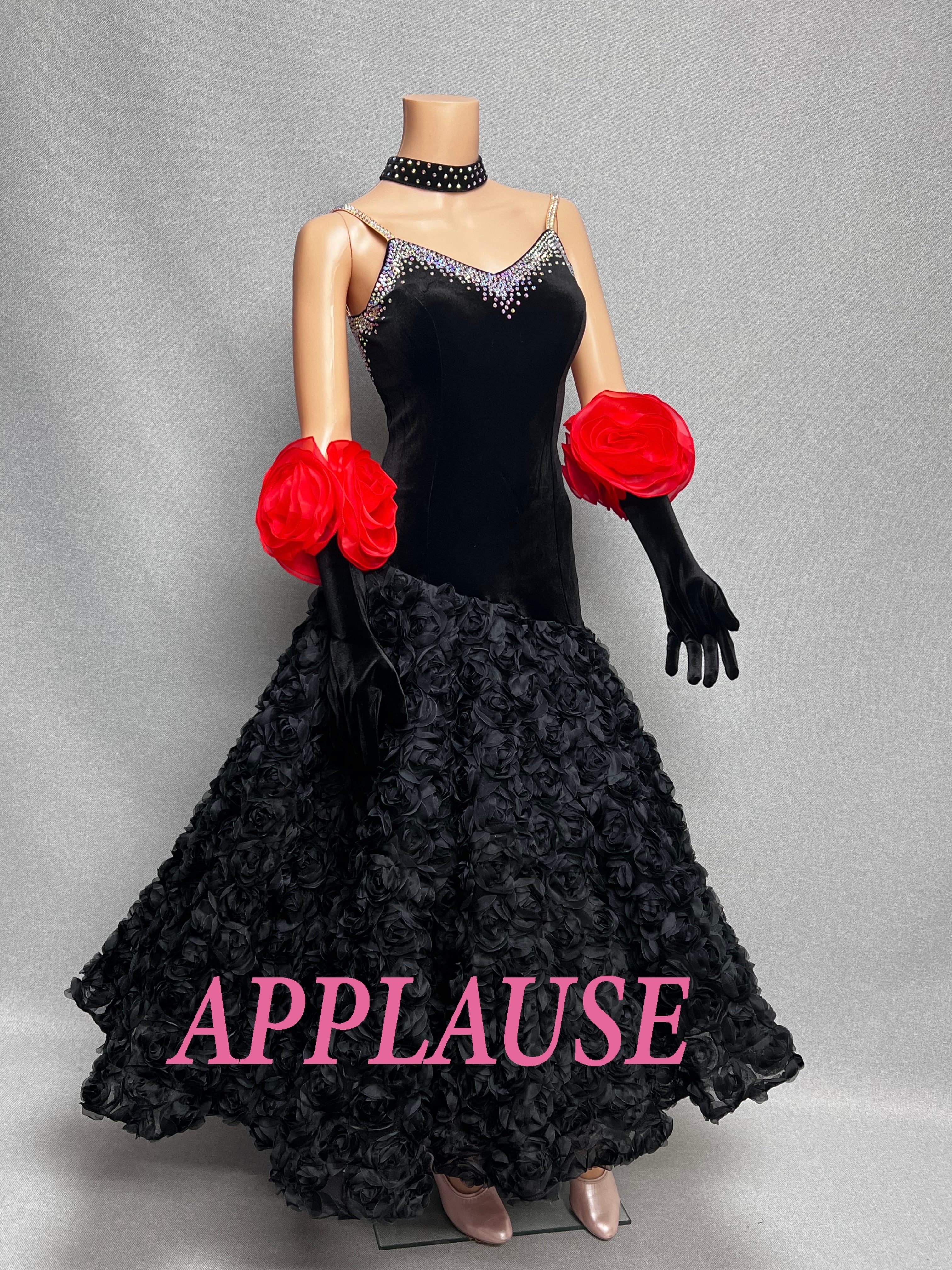 【新着】社交ダンス ドレス　スタンダード　モダンドレス　ブラック（ベルベット、赤グローブ）　 M　ST-25-32　デモ・競技用ドレス　発表会衣装　パーティドレス　ワンピース　舞台衣装