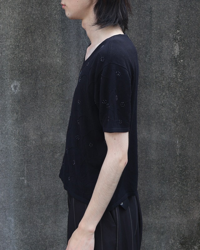 short length beads design t-shirt