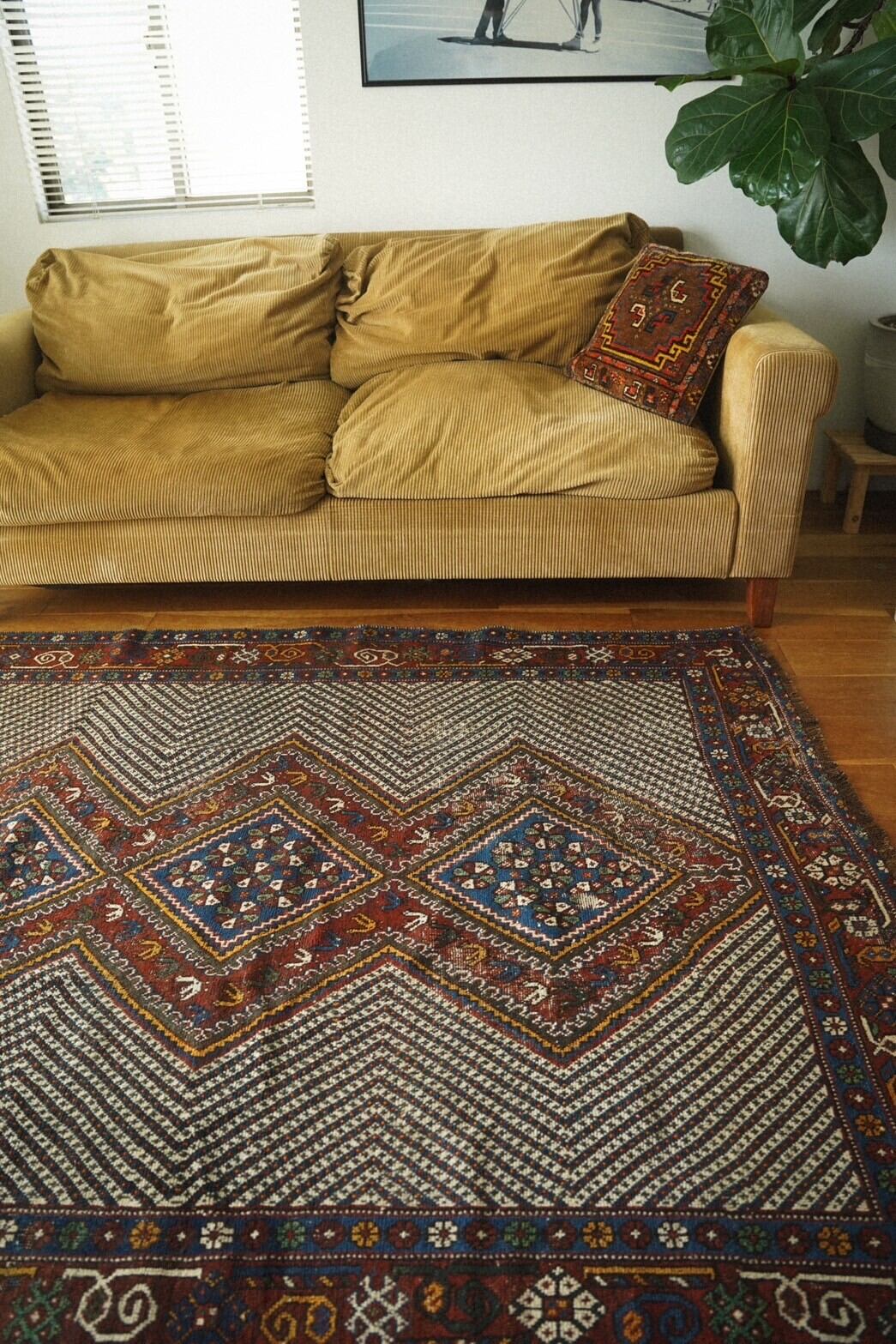 1381-Antique Khamseh rug