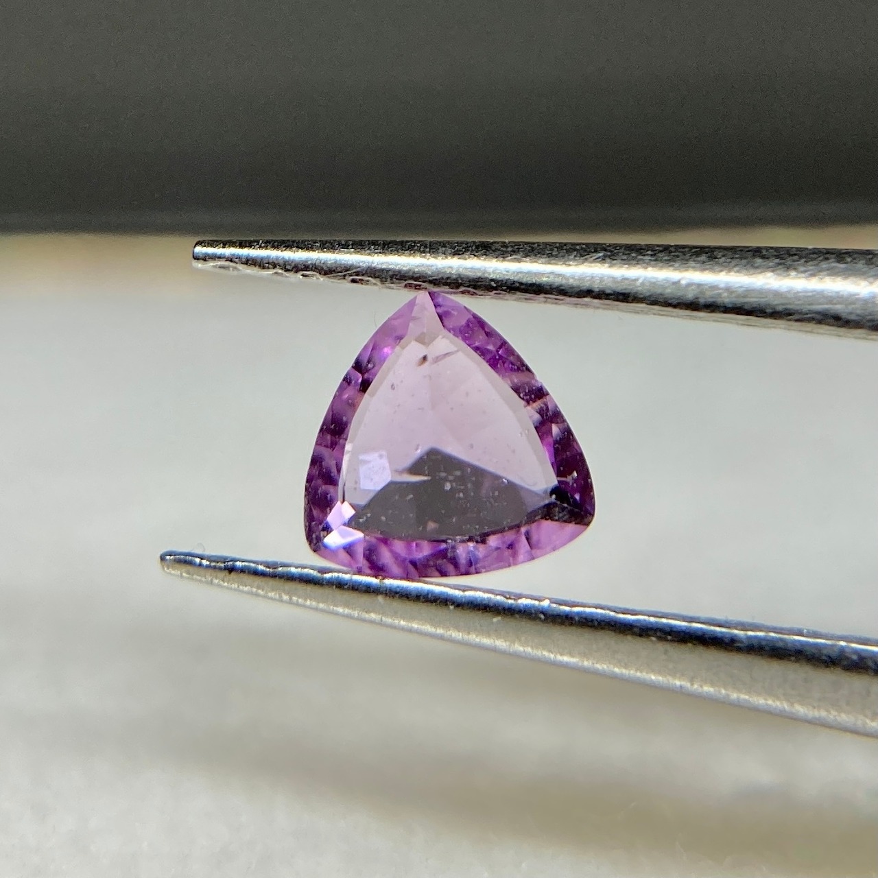 訳あってお買い得 おにぎり サファイア 約4.2mm*2.2mm r-0342
