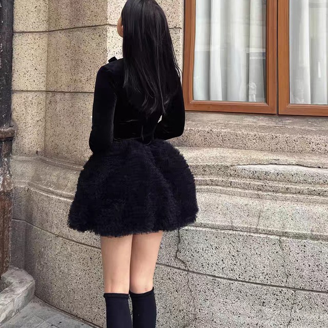 Velvet volum dress　251124