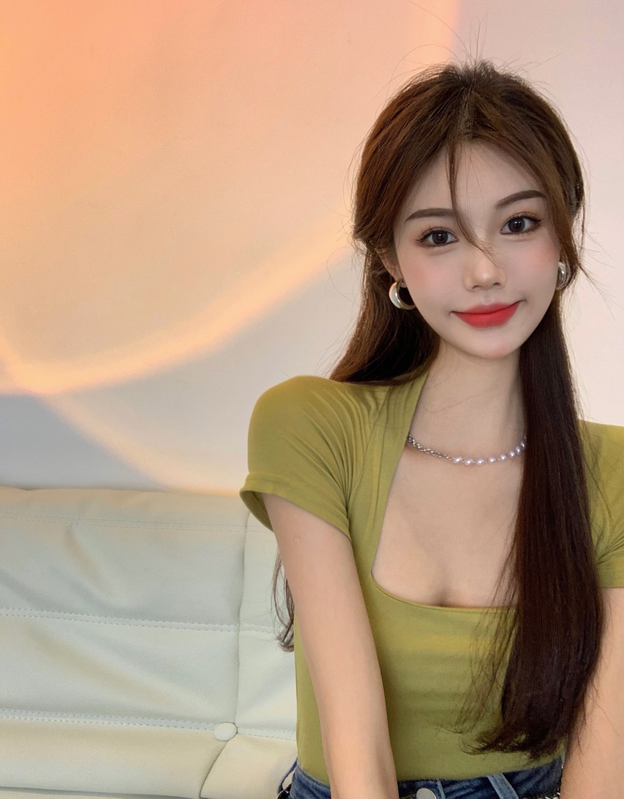 ショートTシャツ レディースサマーグリーンスタンダードトップス レトロ 夏物 ブラックストロベリース18943380966