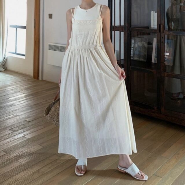 【予約販売】ワンピース レディース キャミワンピ ロングワンピース オフホワイト マタニティ フェミニン 体型カバー こなれ感 ワンピ 大人可愛い シンプル エレガント おしゃれ 韓国 旅行 バカンス 春 夏 ナチュラル カジュアル トレンド フリー