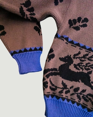 【古着】鹿が飛び跳ねるセーター