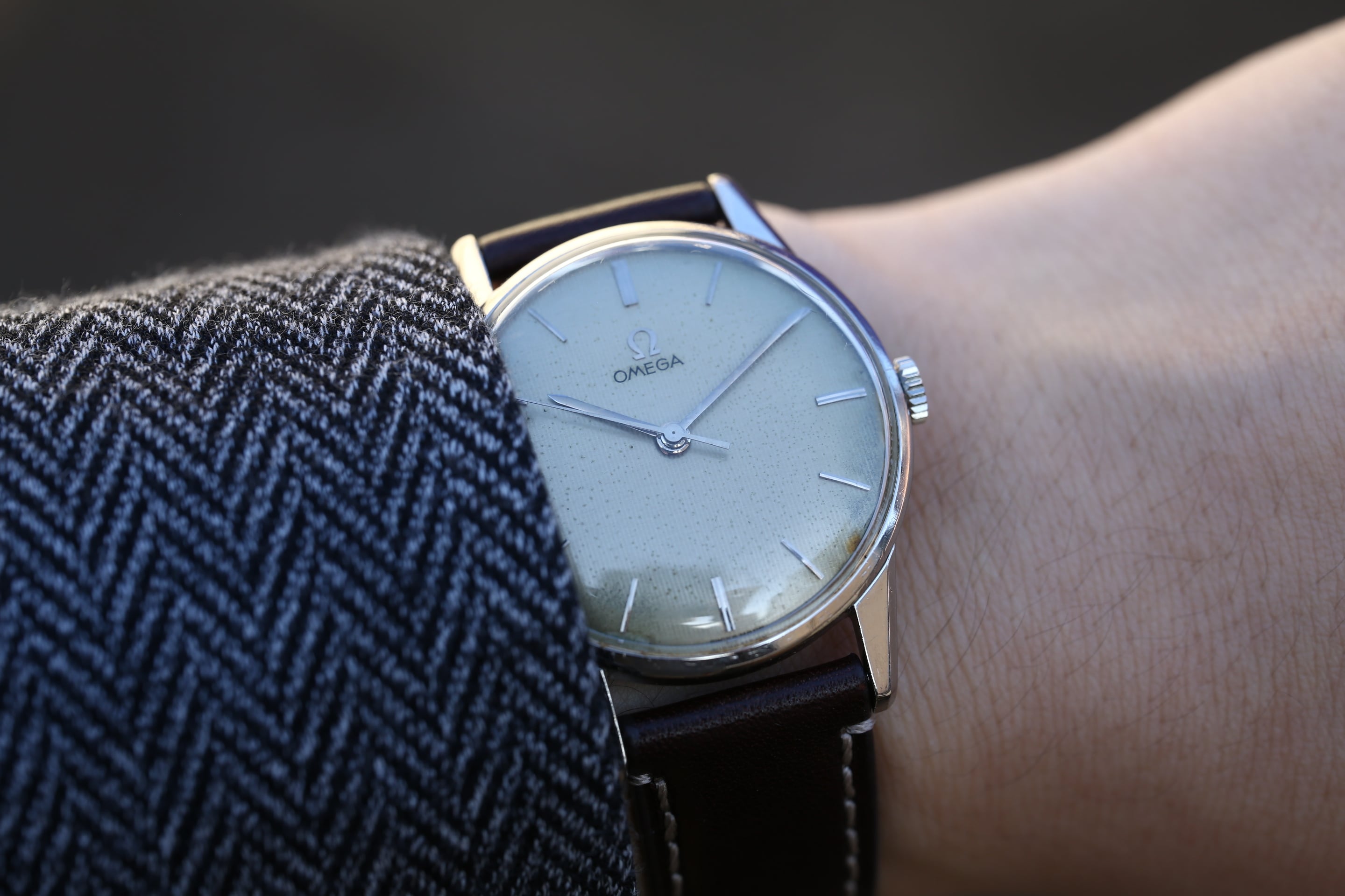 OMEGA】 1961年製 30mmキャリバー ストライプダイヤル グリーン OMEGA】 1961年製 30mmキャリバー ストライプダイヤル グリーン