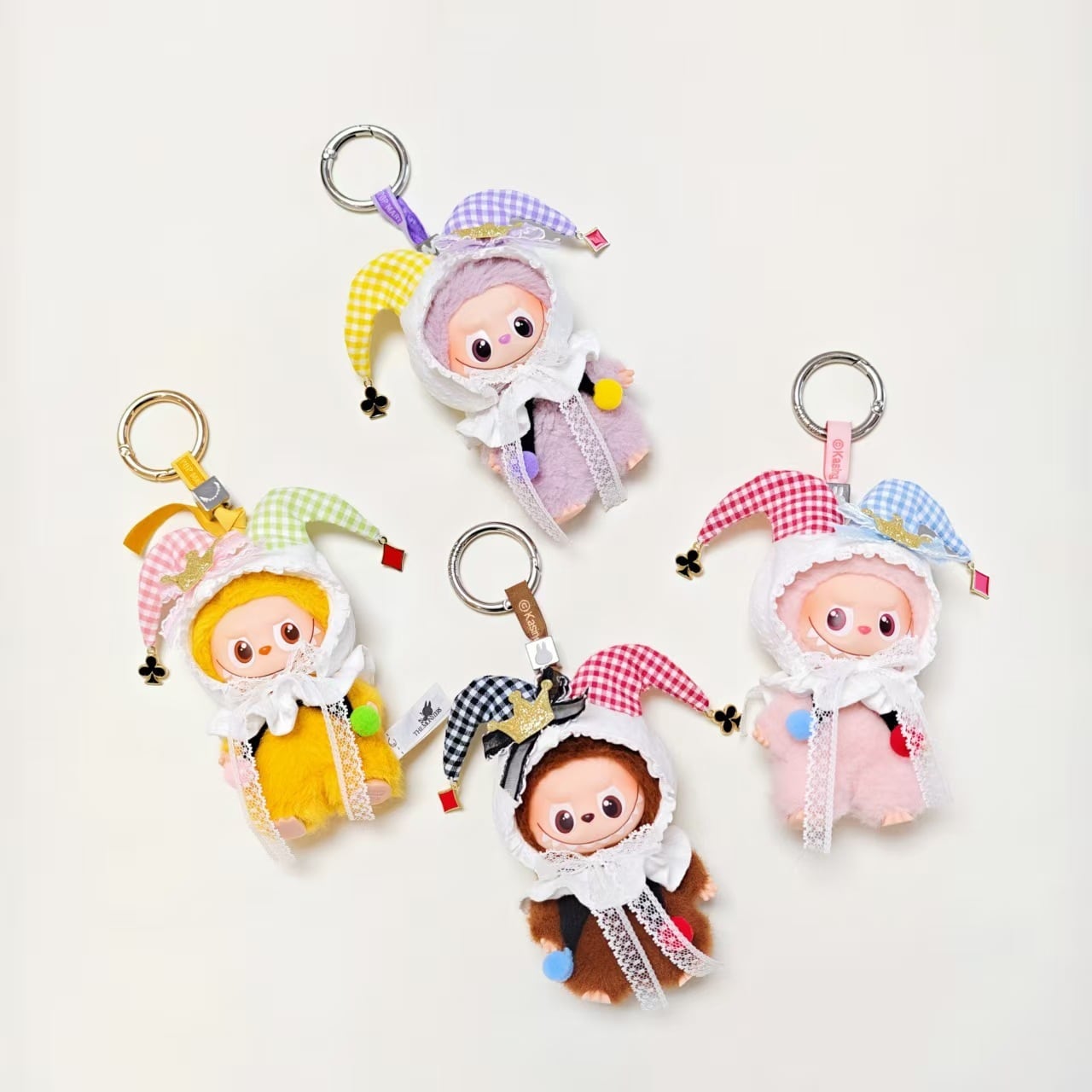 小さなピエロさんが登場♡ Labubu 4.0 10cm用 キュンとするチェックコーデ チェック&レース襟が可愛い