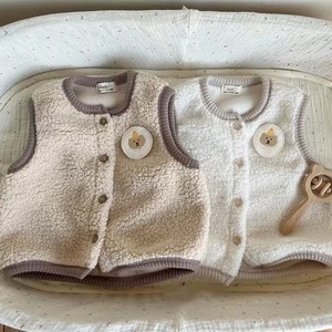 【BABY】クマさんもこもこベスト
