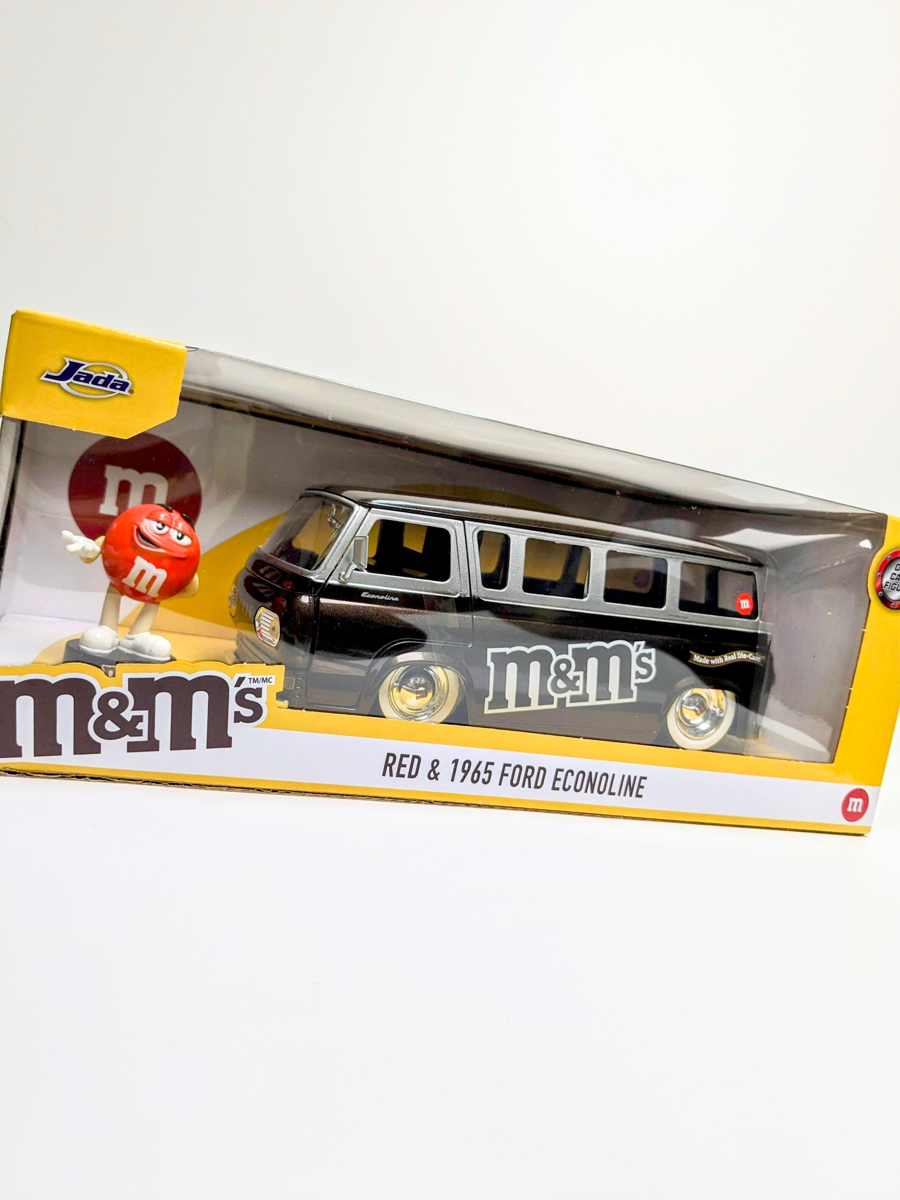 【JADA TOYS 1/24 エムアンドエムズ レッド フィギア ＆フォード エコノライン 1965 Hollywood Ride M&M’s Red&FORD Econoline】〚アメリカン雑貨 アメトイ〛