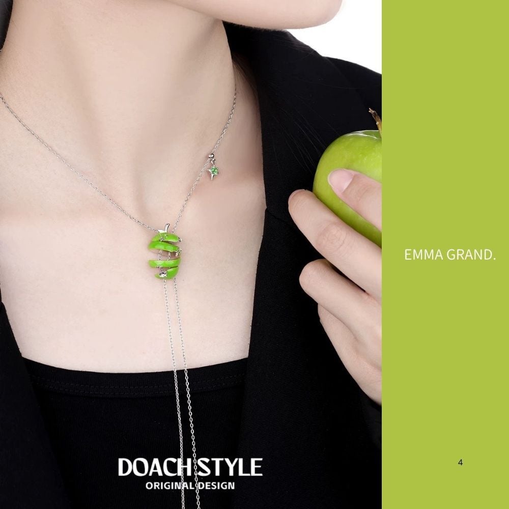 星屑をまとう林檎のネックレス E00573 | EMMA GRAND