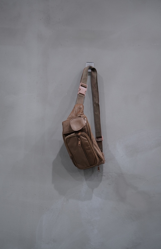 leather bag beige