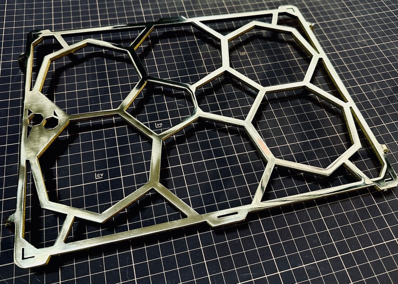 1or8 | SHAREFIELD～憩いのガレージ～