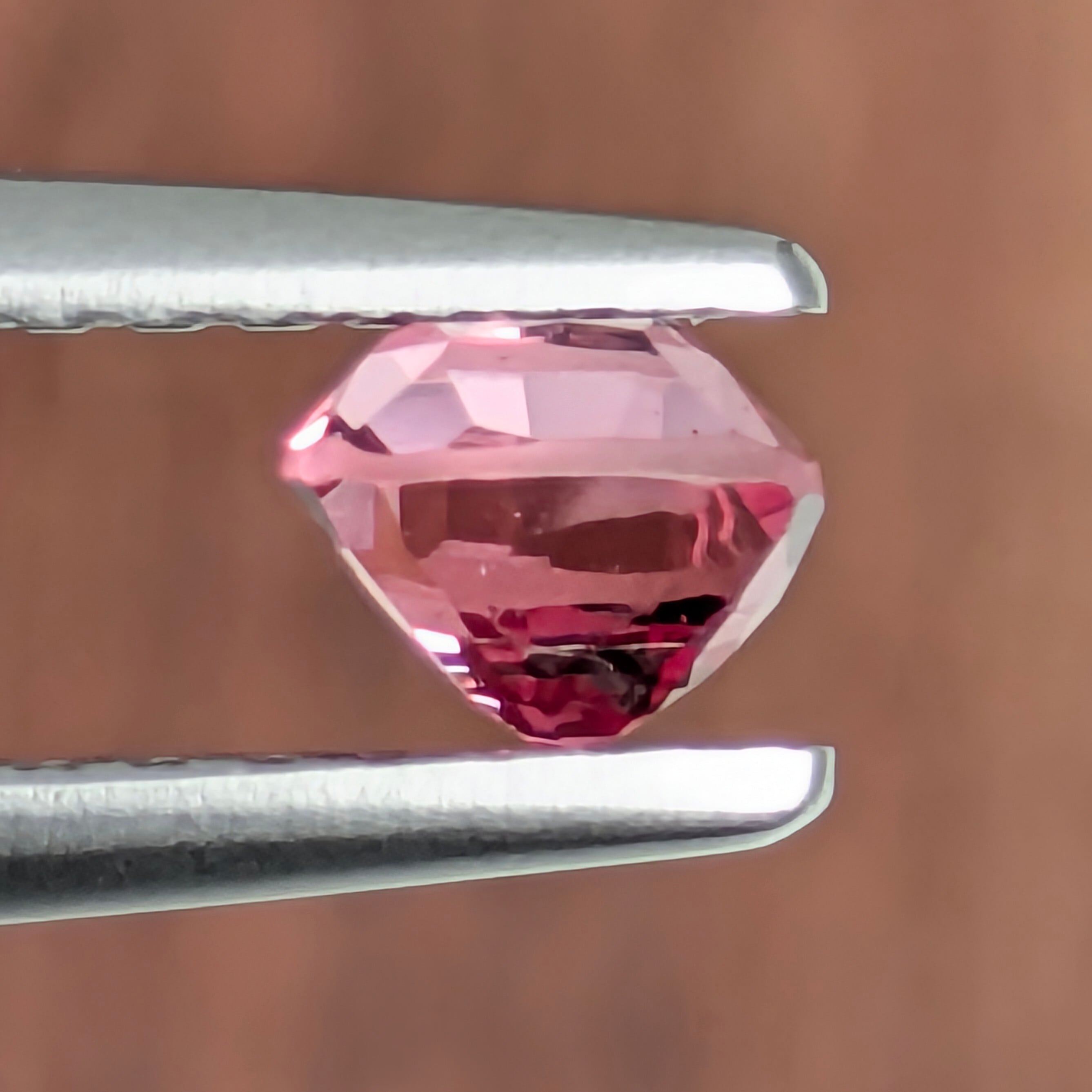 ピンクスピネル ルース ミャンマー・モゴック産 【0.39ct】 PRO208390