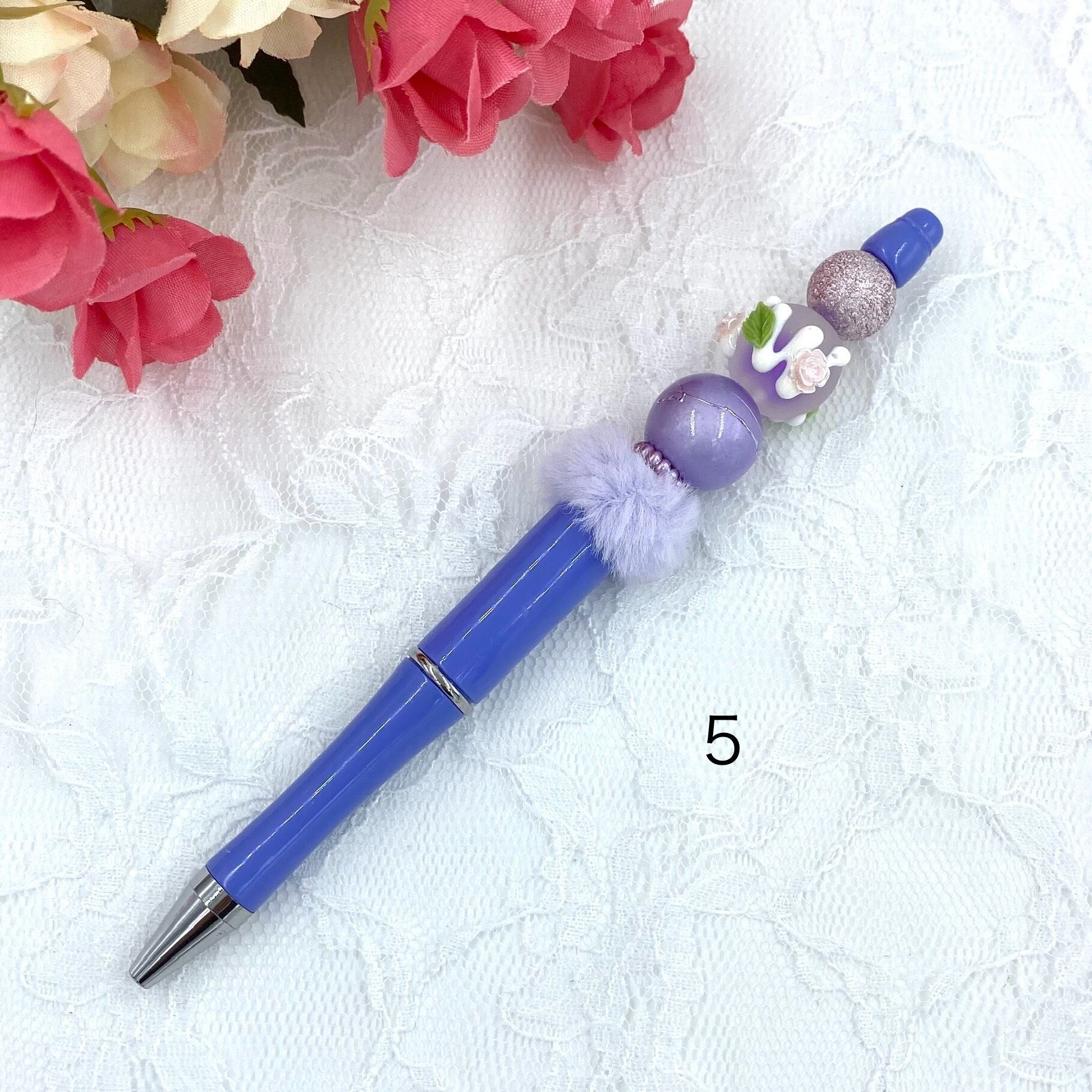 181 カスタムボールペン完成品 手書き蓄光薔薇パーツビーズボールペン