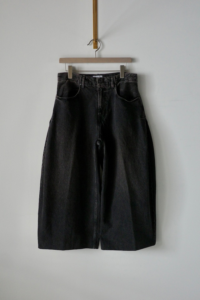 TANAKA【WIDE CROPPED JEANS  -PINKY BLACK-】