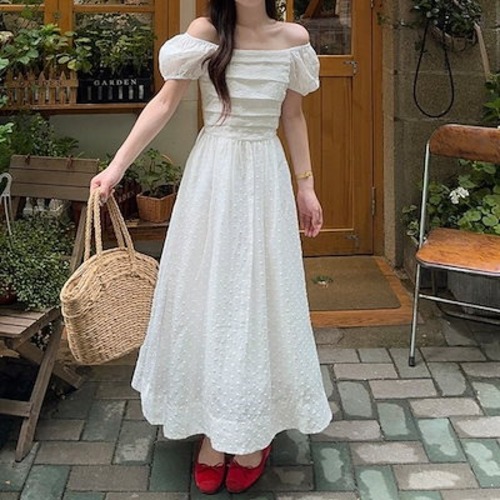 2024春夏ワンピース 半袖 ロング丈 オフショルダー スクエアネック Aライン フレア ゆったり 細見え 夏 白 ホワイト おしゃれ かわいい 甘め キュート ラブリー 韓国ファッション レディース