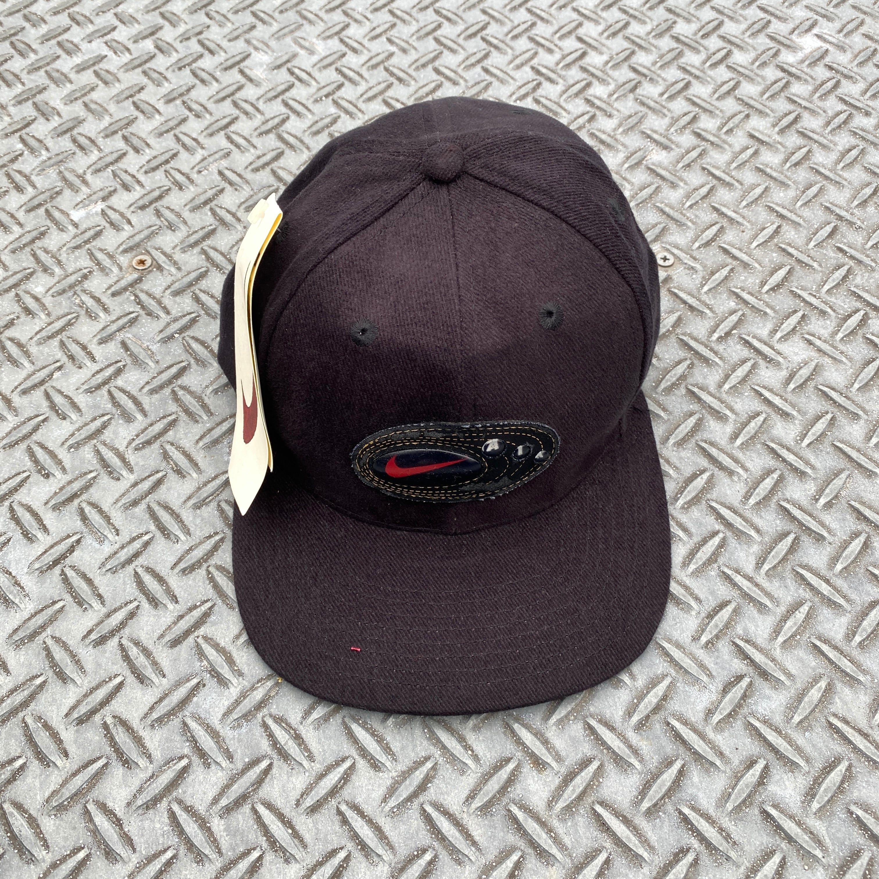 90s NIKE AIR Deadstock Cap | RIVERSIDE BASE