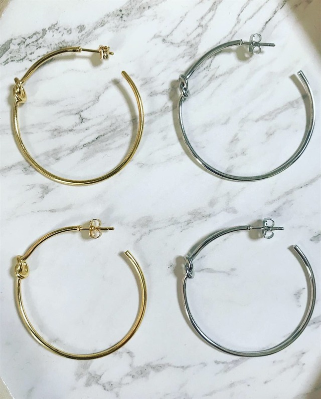 ノットフープピアス