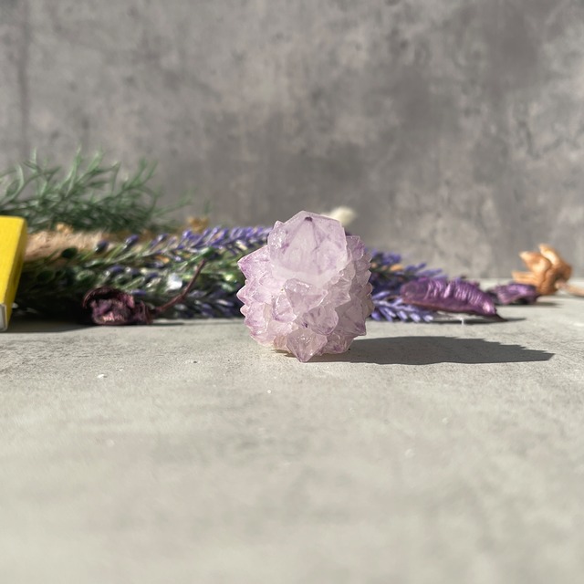 南アフリカ産 カクタスクォーツ（スピリットクォーツ）｜淡紫×高い照り