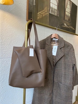 シンプルトートバッグ