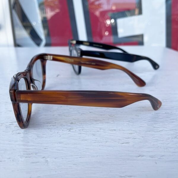 UNCROWD アンクラウド TUNDRAタンドラ サングラス 調光(Photochromic