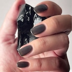 iLLO　ネイルポリッシュ復刻color  Obsidian